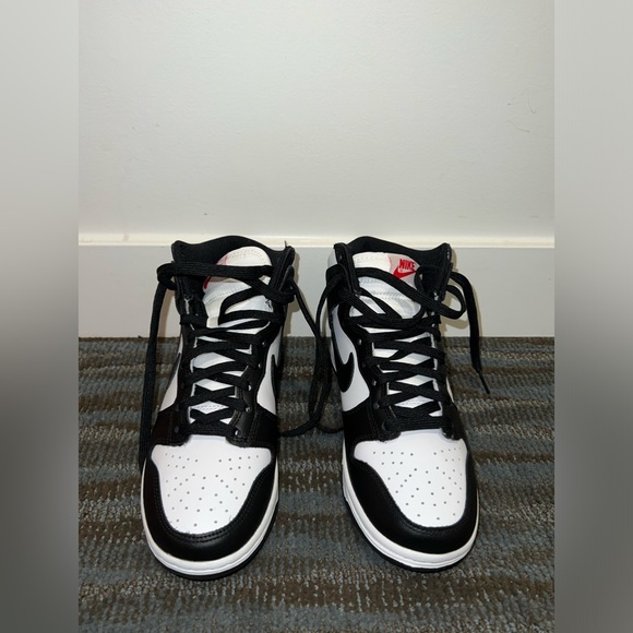 Nike Dunk High Panda Black And White Women 2021 DD1869-103 US 6-Preowned w/ Box - Picture 4 of 15
